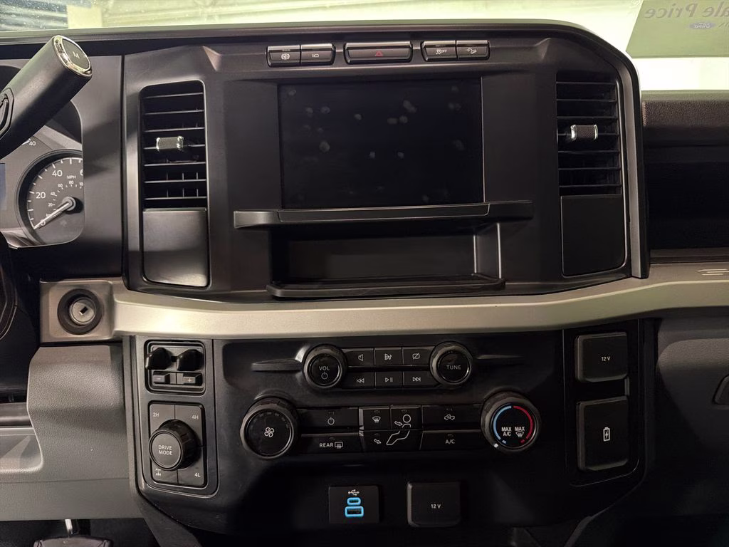 2024 Agate Black Metallic Ford Super Duty F-250 SRW XL 4X4 Truck