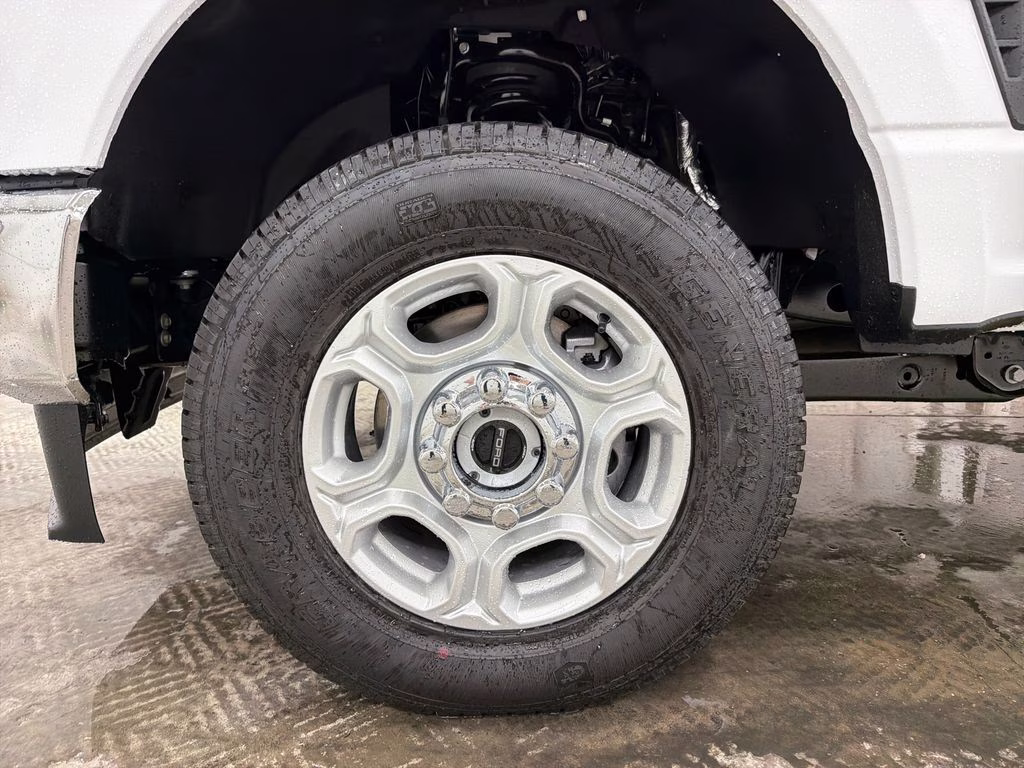 2026 OXFORD WHITE Ford Super Duty F-250 SRW XLT 4X4 Truck