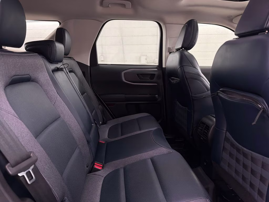 2021 Oxford White Ford Bronco Sport Outer Banks 4X4 SUV