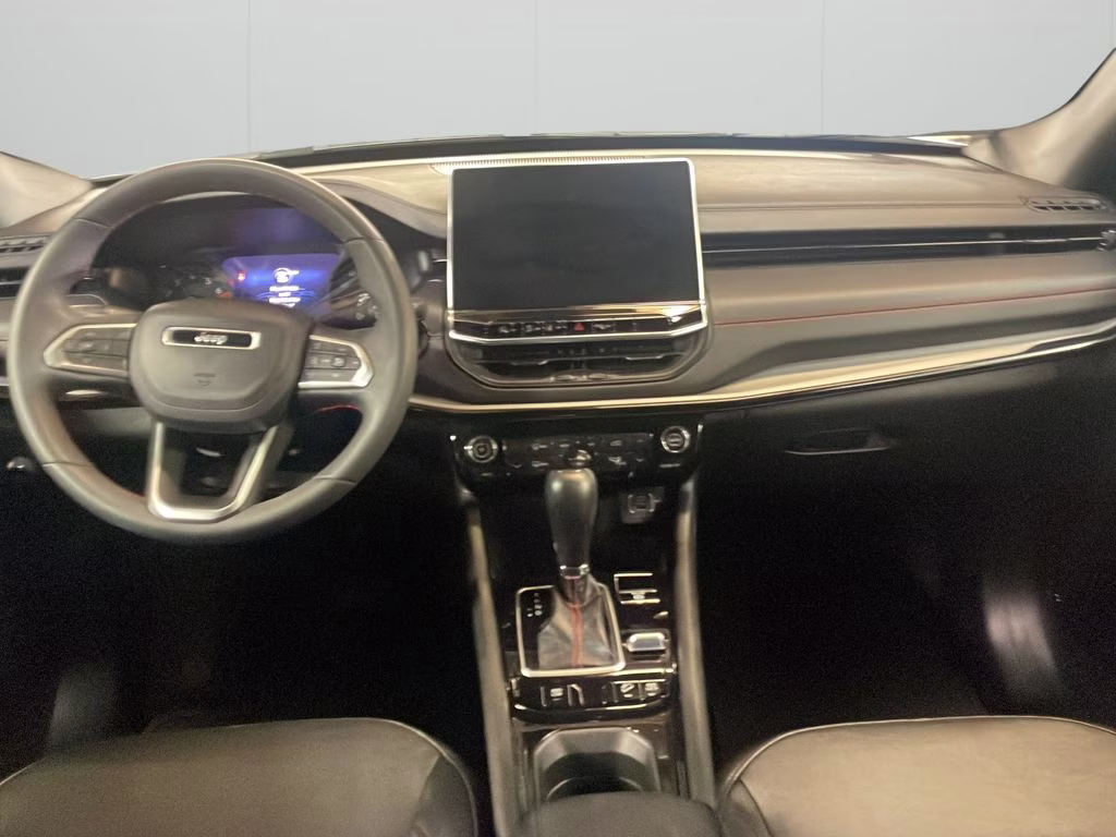 2025 Bright White Clearcoat Jeep Compass Trailhawk 4X4 SUV