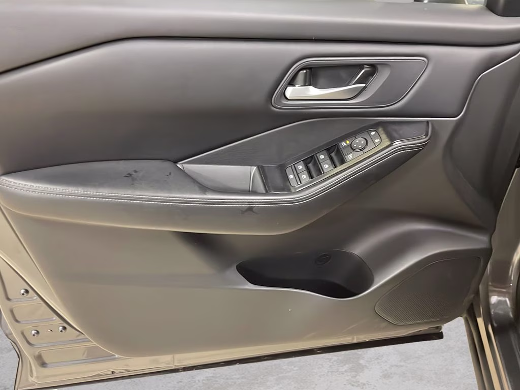 2025 Gun Metallic Nissan Rogue SV AWD SUV