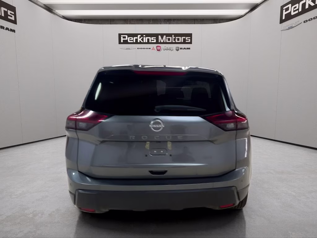 2025 Gun Metallic Nissan Rogue SV AWD SUV