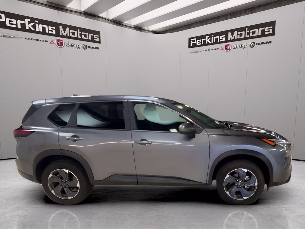 2025 Gun Metallic Nissan Rogue SV AWD SUV