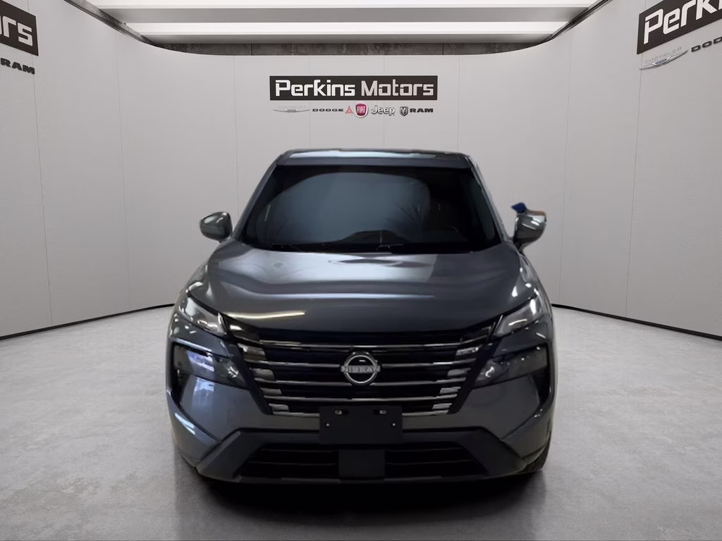 2025 Gun Metallic Nissan Rogue SV AWD SUV