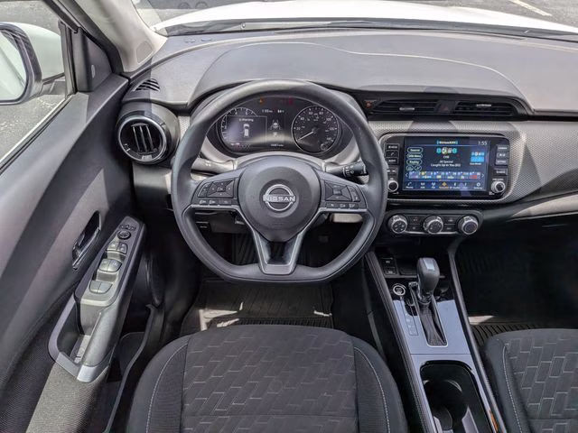 2024 Aspen White Tricoat Nissan Kicks SV FWD SUV