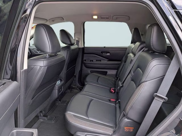2023 Super Black Nissan Pathfinder SL 4X4 SUV
