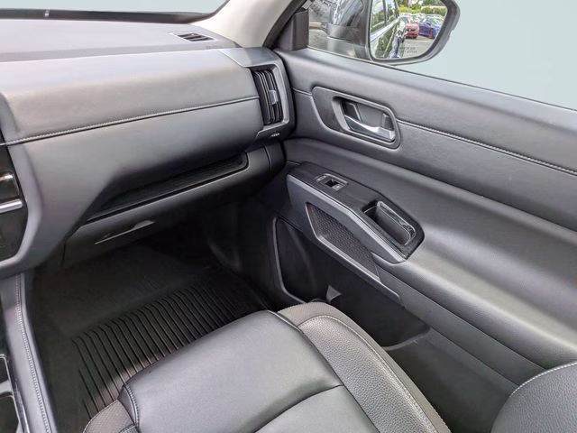 2023 Super Black Nissan Pathfinder SL 4X4 SUV