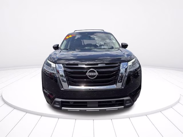 2023 Super Black Nissan Pathfinder SL 4X4 SUV