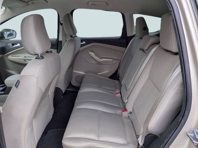 2018 White Gold Metallic Ford Escape SE 4X4 SUV
