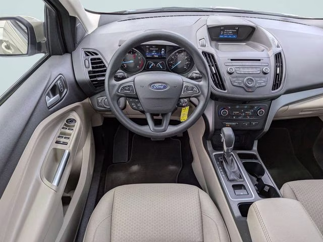2018 White Gold Metallic Ford Escape SE 4X4 SUV