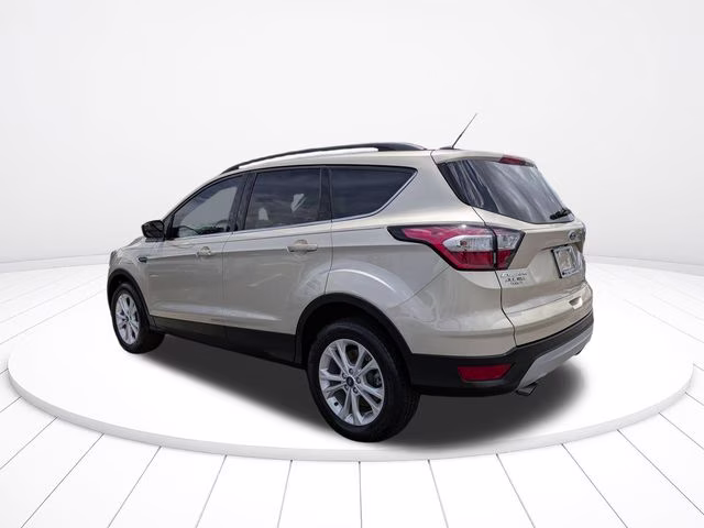 2018 White Gold Metallic Ford Escape SE 4X4 SUV