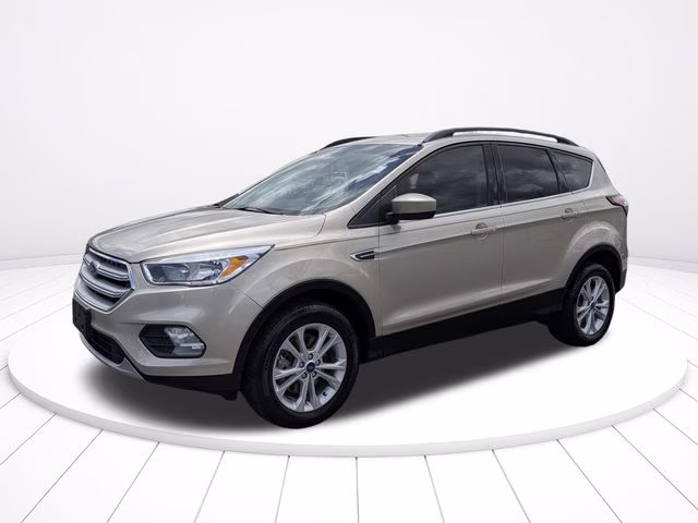 2018 White Gold Metallic Ford Escape SE 4X4 SUV