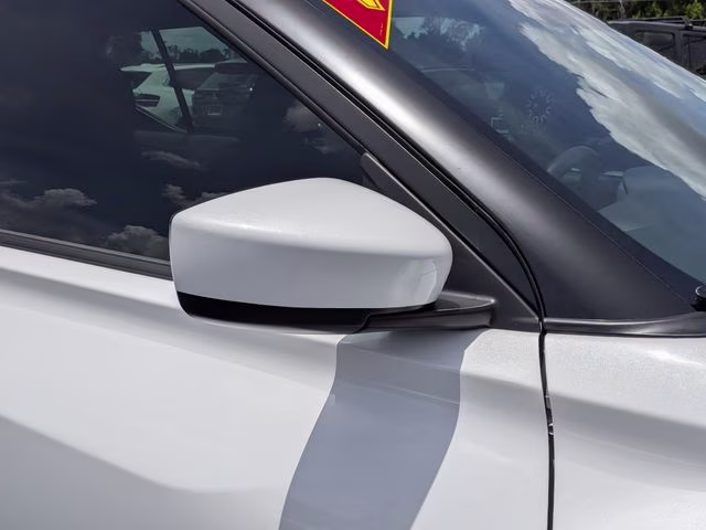 2024 Aspen White Tricoat Nissan Kicks SV FWD SUV