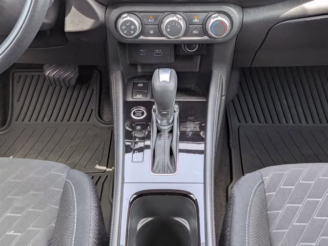 2024 Aspen White Tricoat Nissan Kicks SV FWD SUV
