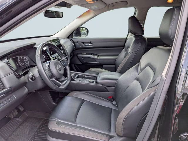 2023 Super Black Nissan Pathfinder SL 4X4 SUV