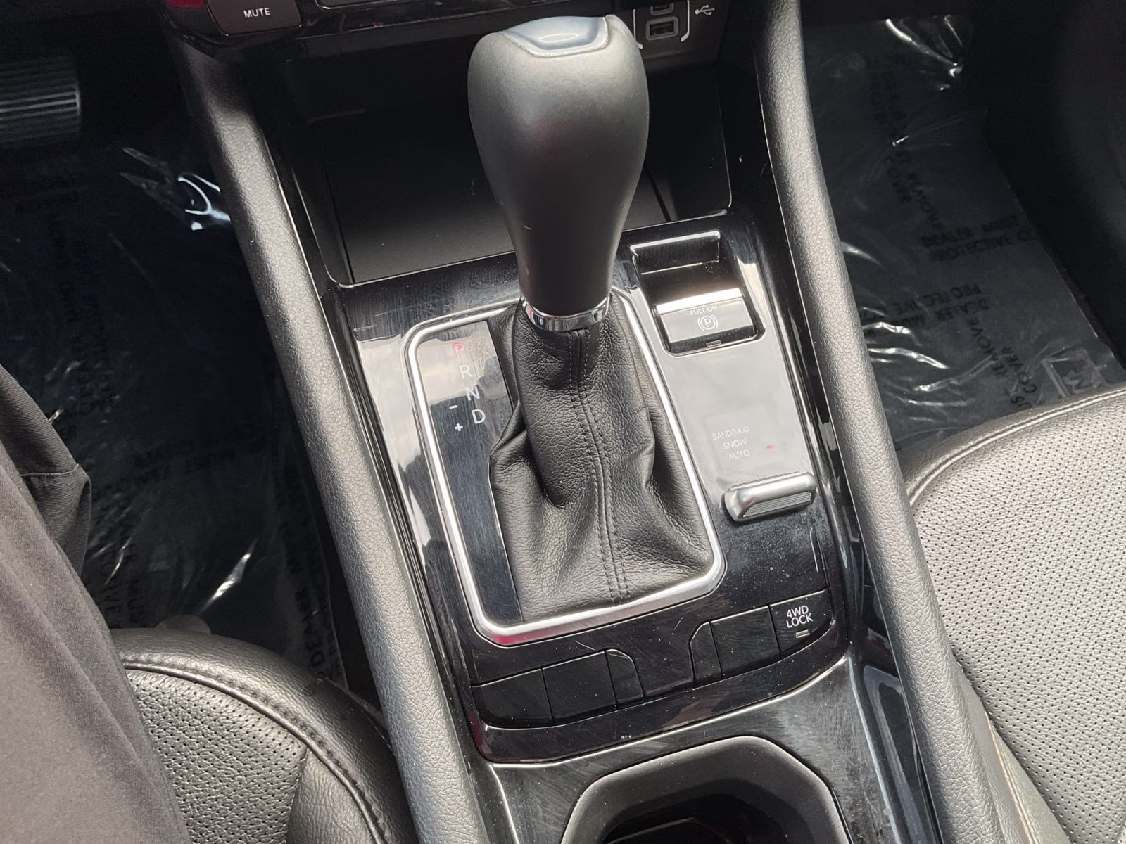 2023 Billet Silver Metallic Clearcoat Jeep Compass Limited 4X4 SUV