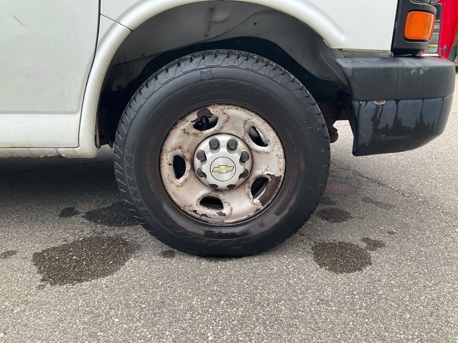 2013 Summit White Chevrolet Express 3500 Work Van RWD Van