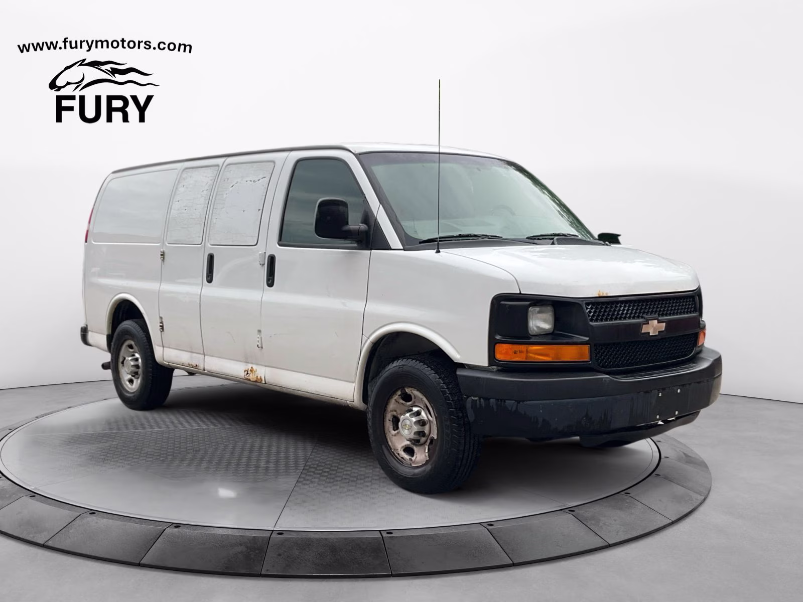 2013 Summit White Chevrolet Express 3500 Work Van RWD Van