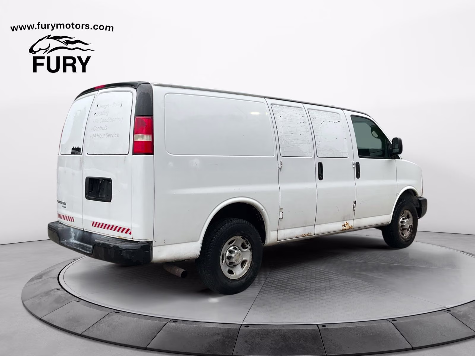 2013 Summit White Chevrolet Express 3500 Work Van RWD Van