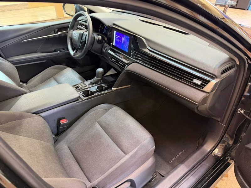 2025 Toyota Camry LE Sedan 4D AWD
