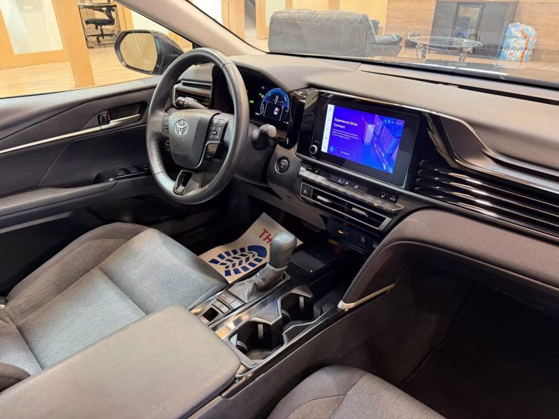 2025 Toyota Camry LE Sedan 4D AWD