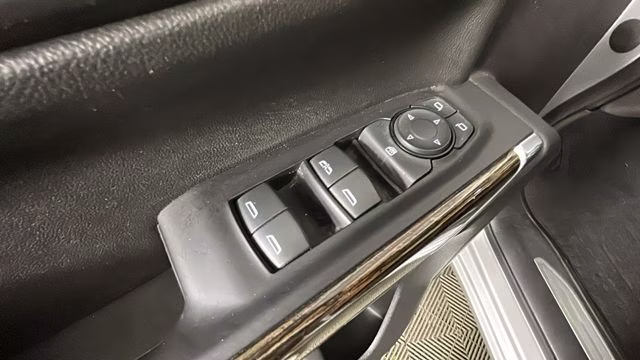 2021 Quicksilver Metallic GMC Sierra 1500 SLE 4X4 Truck