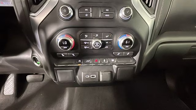 2021 Quicksilver Metallic GMC Sierra 1500 SLE 4X4 Truck