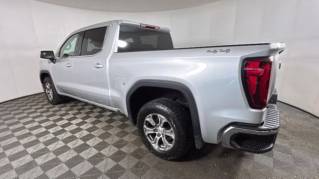 2021 Quicksilver Metallic GMC Sierra 1500 SLE 4X4 Truck