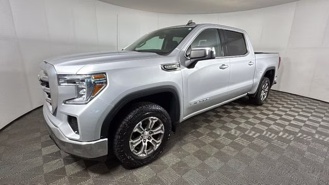 2021 Quicksilver Metallic GMC Sierra 1500 SLE 4X4 Truck