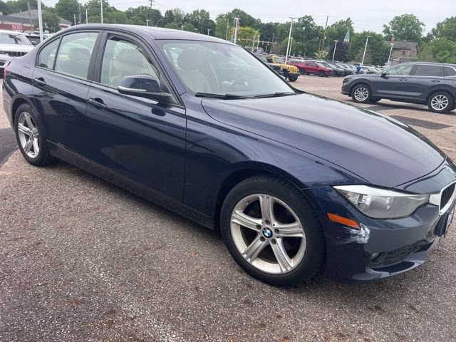 2014 Imperial Blue Metallic BMW 3 Series 320i xDrive AWD Sedan