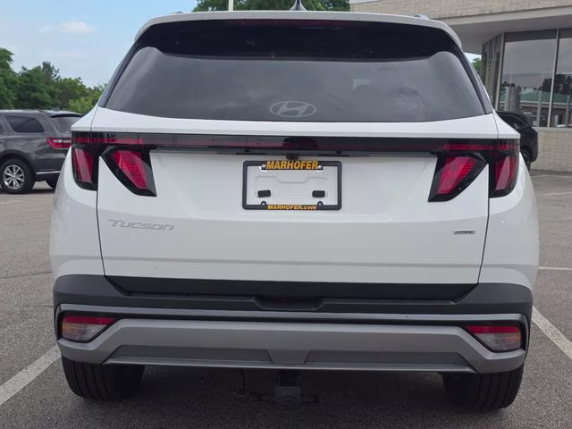 2026 White Pearl Hyundai Tucson SEL AWD SUV