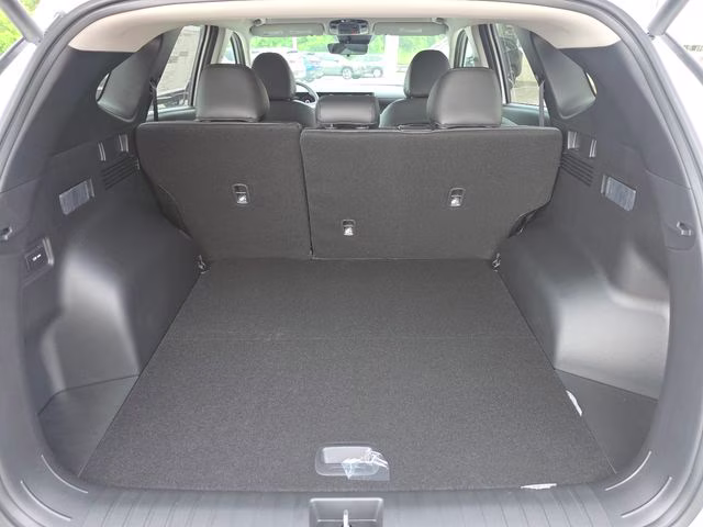 2026 White Pearl Hyundai Tucson SEL AWD SUV