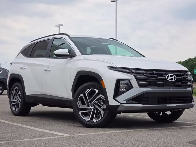 2026 White Pearl Hyundai Tucson SEL AWD SUV