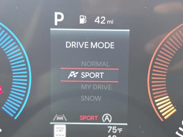 2026 White Pearl Hyundai Tucson SEL AWD SUV