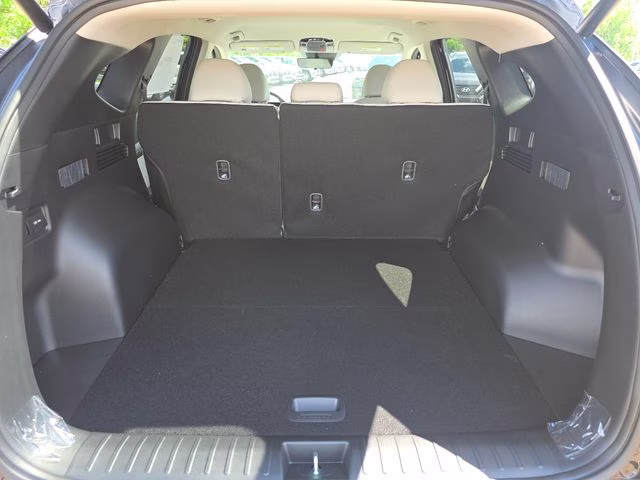 2026 Phantom Black Hyundai Tucson SEL Plus AWD SUV