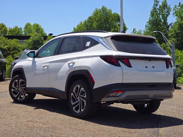 2026 White Pearl Hyundai Tucson SEL AWD SUV