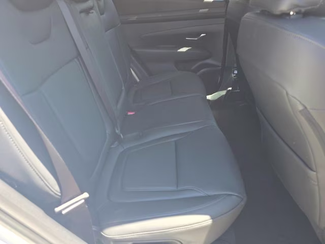 2026 White Pearl Hyundai Tucson SEL AWD SUV
