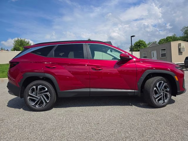 2026 Ultimate Red Hyundai Tucson SEL Plus AWD SUV