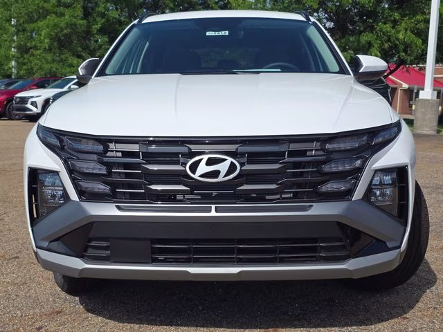 2026 White Pearl Hyundai Tucson SEL Plus AWD SUV