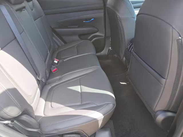 2026 White Pearl Hyundai Tucson SEL Plus AWD SUV
