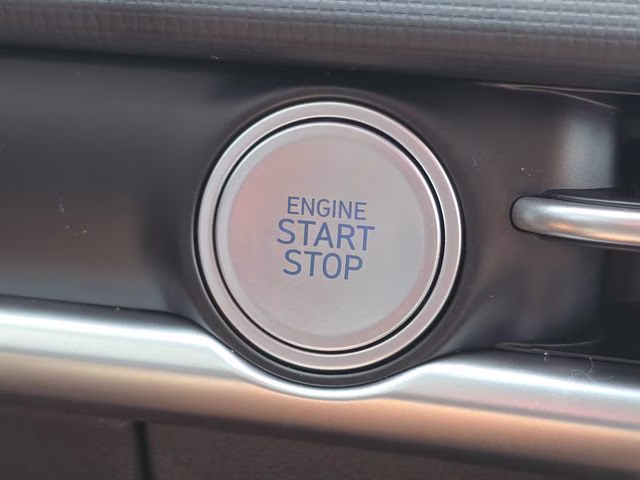 2026 White Pearl Hyundai Tucson SEL Plus AWD SUV