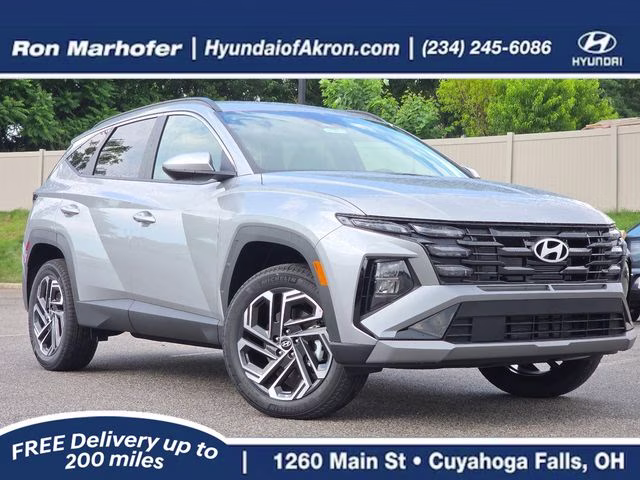 2026 Shimmering Silver Hyundai Tucson SEL Plus AWD SUV