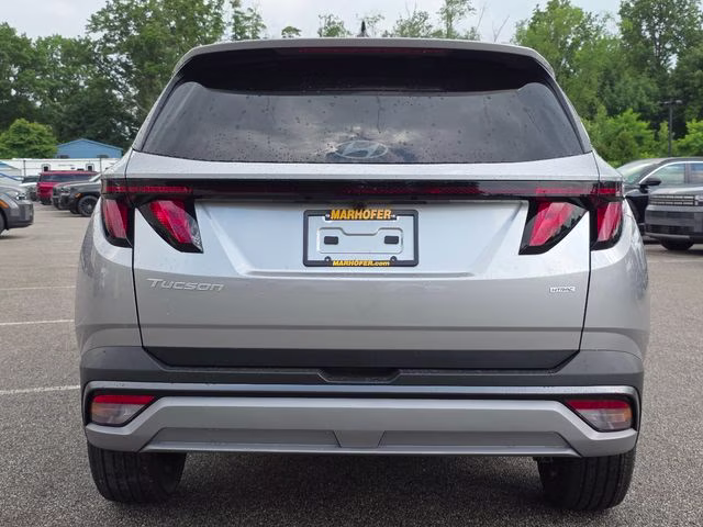 2026 Shimmering Silver Hyundai Tucson SEL Plus AWD SUV