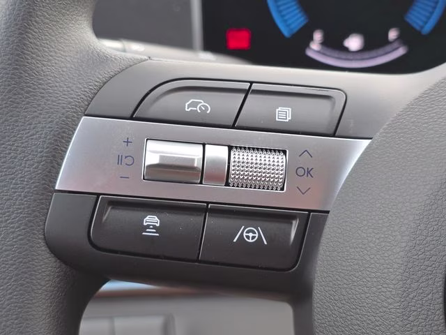 2026 Shimmering Silver Hyundai Tucson SEL Plus AWD SUV