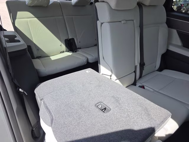 2026 Hampton Gray Hyundai Santa Fe SE AWD SUV