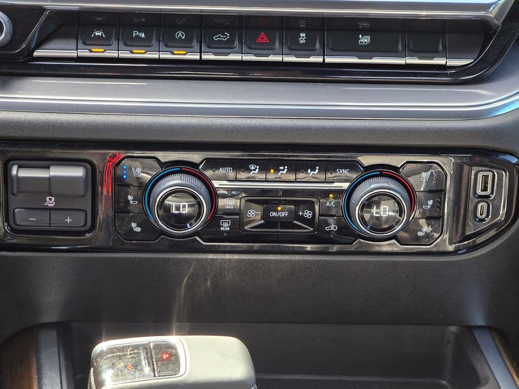 2023 Black Chevrolet Silverado 1500 High Country 4X4 Truck