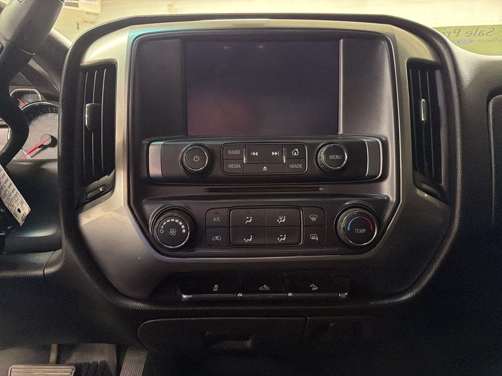 2018 Graphite Metallic Chevrolet Silverado 1500 LT 4X4 Truck