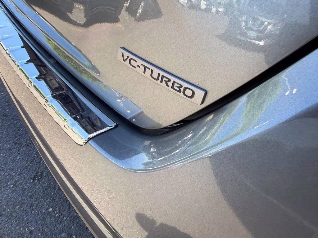2023 Gun Metallic Nissan Altima 2.0 SR FWD Sedan