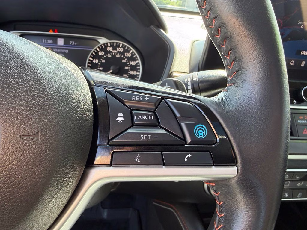 2023 Gun Metallic Nissan Altima 2.0 SR FWD Sedan