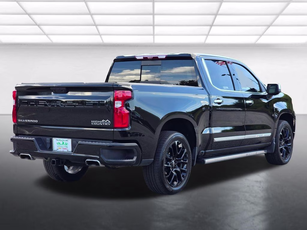 2023 Black Chevrolet Silverado 1500 High Country 4X4 Truck